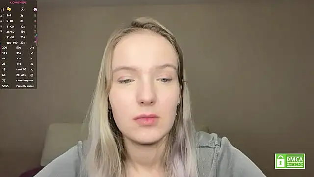 HongTomczak online show from February 14, 7:38 am