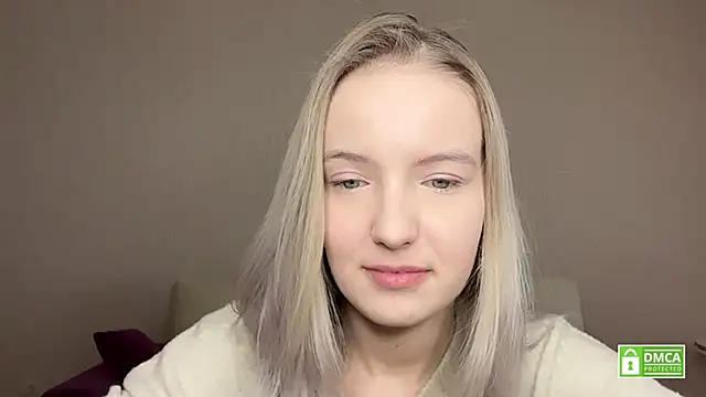 HongTomczak online show from February 19, 7:37 am