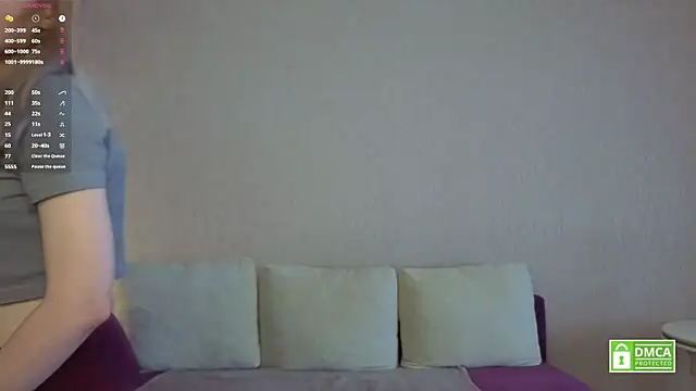 HongTomczak online show from July 31, 6:24 am