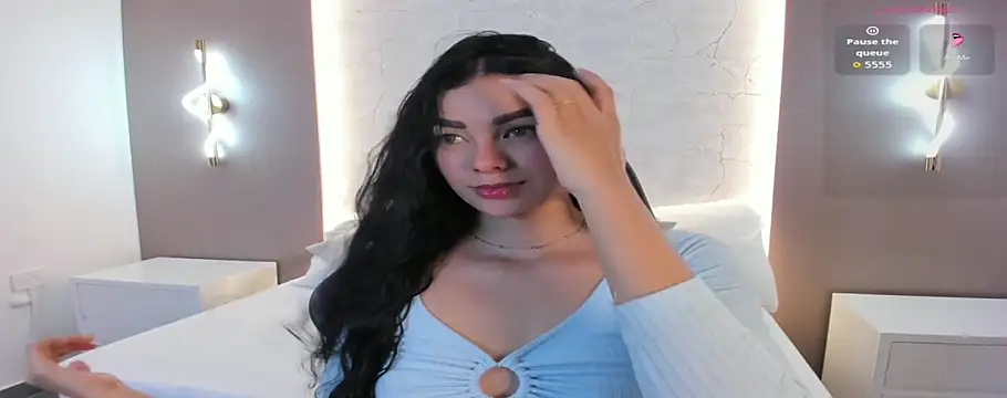 emily tolson online show from December 16, 6:46 pm