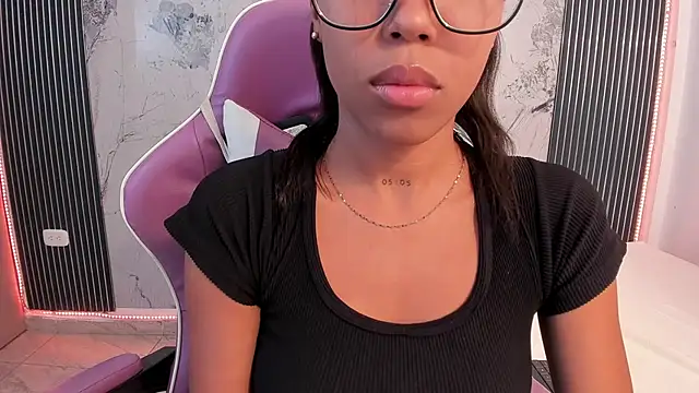 Mia Duarte1 online show from June 25, 7:18 pm