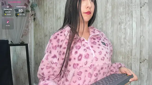 Sophi Thaylorr online show from September 11, 12:49 pm