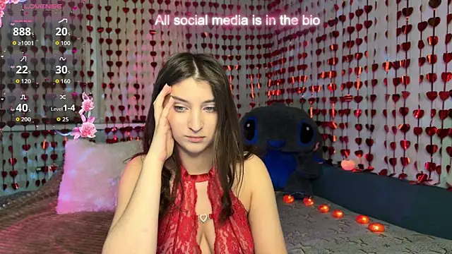 Snapshot of kitty_kristy1 chatting on February 14, 10:06 pm kitty kristy1 online show from February 14, 10:06 pm