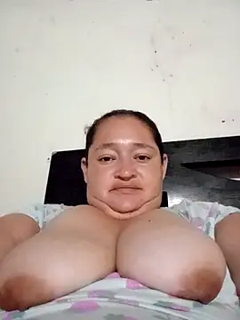 Snapshot of Sexyy-BBW chatting on September 30, 7:13 am Sexyy-BBW online show from September 30, 7:13 am