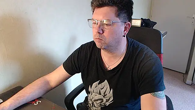 blueandwhite1 online show from January 29, 2:32 pm