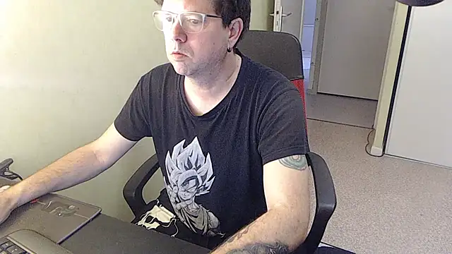 blueandwhite1 online show from March 11, 7:47 am