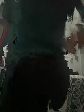 Snapshot of YadielPublic chatting on February 6, 9:29 pm YadielPublic online show from February 6, 9:29 pm