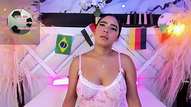 Zoe-Johnson  online show from July 3, 9:21 pm