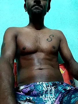 Snapshot of ShinuRoy chatting on November 28, 11:46 am ShinuRoy online show from November 28, 11:46 am