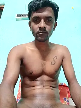 Snapshot of ShinuRoy chatting on November 28, 11:51 pm ShinuRoy online show from November 28, 11:51 pm