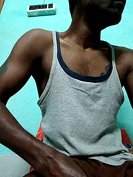 Snapshot of ShinuRoy chatting on November 30, 11:42 pm ShinuRoy online show from November 30, 11:42 pm