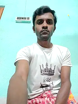 Snapshot of ShinuRoy chatting on December 16, 11:21 pm ShinuRoy online show from December 16, 11:21 pm