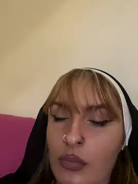 Snapshot of Sexy_Bulgarian_woman chatting on October 29, 10:39 am Sexy Bulgarian woman online show from October 29, 10:39 am