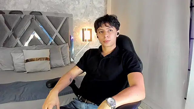 Snapshot of Tyler_durten chatting on October 4, 3:04 am Tyler durten online show from October 4, 3:04 am