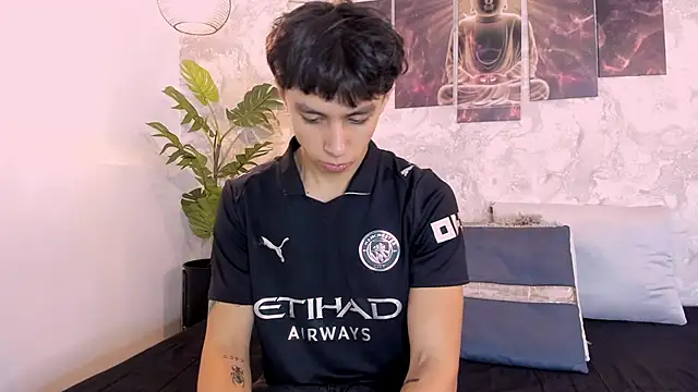 Snapshot of Tyler_durten chatting on October 5, 3:27 am Tyler durten online show from October 5, 3:27 am