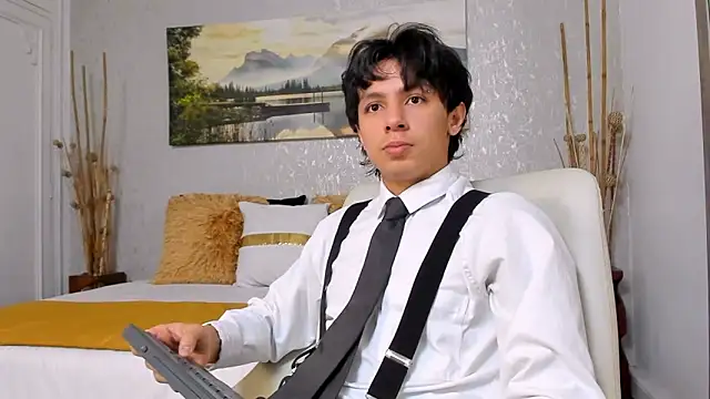 Snapshot of Tyler_durten chatting on November 12, 3:07 am Tyler durten online show from November 12, 3:07 am