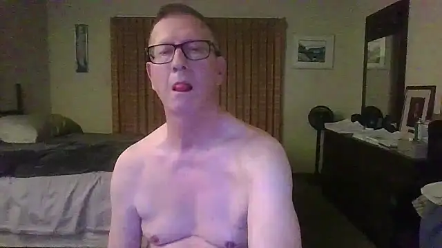 Snapshot of camminmichaellll chatting on February 1, 3:49 am camminmichaellll online show from February 1, 3:49 am