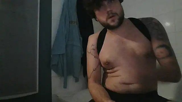 Snapshot of Titilouonlyf69 chatting on February 25, 10:47 am Titilouonlyf69 online show from February 25, 10:47 am