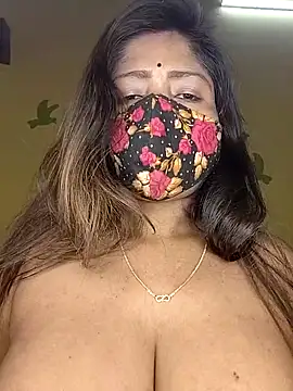 Love143A online show from February 7, 4:38 am