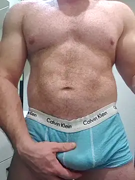 Snapshot of AlphaGymMale chatting on October 30, 3:46 pm AlphaGymMale online show from October 30, 3:46 pm