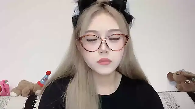 Snapshot of XingKongCOCO-107 chatting on October 10, 10:14 am XingKongCOCO-107 online show from October 10, 10:14 am