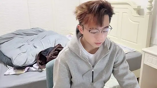 STxuguanhan online show from November 26, 9:10 am