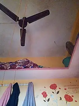 Snapshot of Nihaal17 chatting on November 30, 11:25 am Nihaal17 online show from November 30, 11:25 am