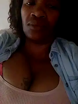 Snapshot of AustereAbsorber chatting on December 15, 7:07 pm AustereAbsorber online show from December 15, 7:07 pm