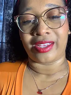 Snapshot of Yera_brown69 chatting on October 6, 8:28 pm Yera brown69 online show from October 6, 8:28 pm