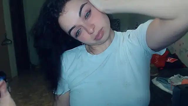 Melanie Lee online show from February 17, 4:46 pm