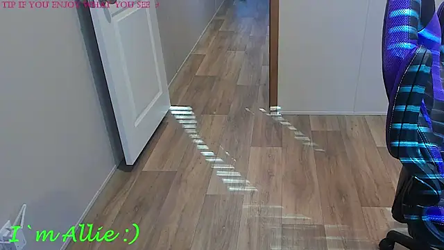 Snapshot of Allie_Kat chatting on December 20, 4:25 pm Allie Kat online show from December 20, 4:25 pm