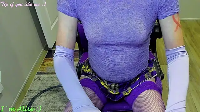 Allie Kat online show from March 15, 1:50 pm