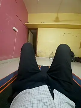 choot paglu online show from October 13, 11:43 am