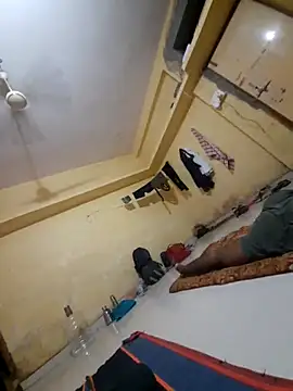 choot paglu online show from October 31, 4:30 pm