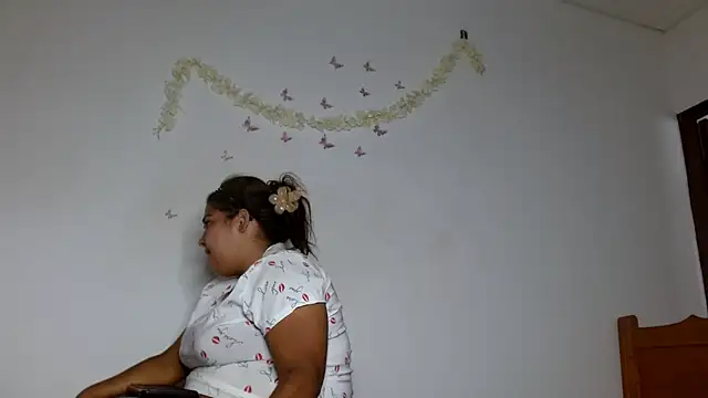 69smallstar online show from October 27, 5:50 pm