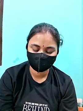 Snapshot of DivyaBhabhi69@xh chatting on June 24, 2:05 pm DivyaBhabhi69xh online show from June 24, 2:05 pm