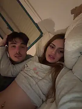 prettylittlefooxy online show from February 22, 11:36 pm