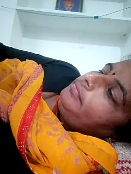 Snapshot of Suhani_hot12 chatting on November 17, 6:35 pm Suhani hot12 online show from November 17, 6:35 pm