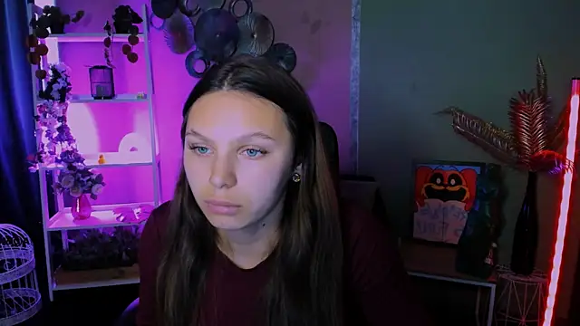 Snapshot of niri_vex chatting on October 10, 10:47 am niri vex online show from October 10, 10:47 am