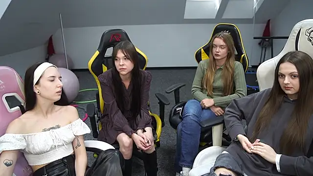 Snapshot of _Lili_054 chatting on September 25, 10:30 am  Lili 054 online show from September 25, 10:30 am