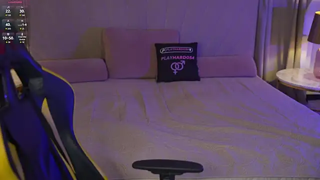 Snapshot of Ella_054 chatting on October 17, 10:29 am Ella 054 online show from October 17, 10:29 am