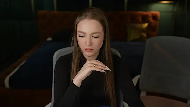 Snapshot of Ella_054 chatting on November 27, 7:27 pm Ella 054 online show from November 27, 7:27 pm