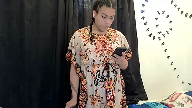 Snapshot of Ariana_rodriguez_0 chatting on November 23, 12:49 pm Ariana rodriguez 0 online show from November 23, 12:49 pm