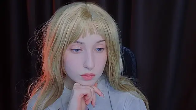 Snapshot of YukiMisa chatting on November 25, 4:07 pm YukiMisa online show from November 25, 4:07 pm