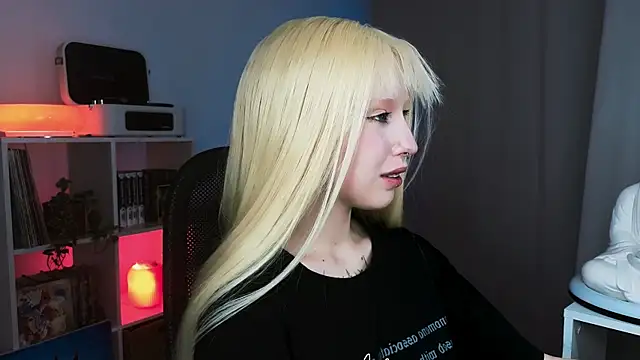Snapshot of YukiMisa chatting on July 31, 8:19 pm YukiMisa online show from July 31, 8:19 pm