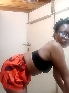 SexyBootie online show from November 23, 3:45 pm