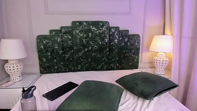 lux bitchx online show from May 3, 3:23 am
