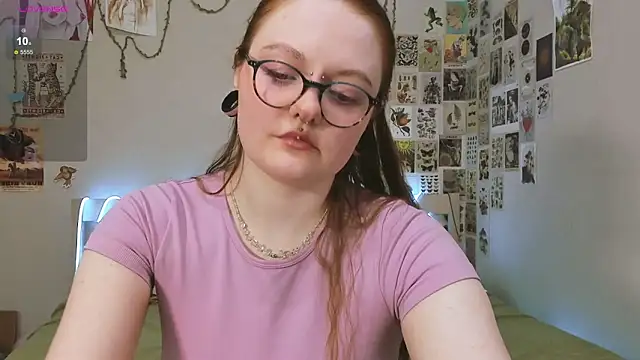 WonderConnie1 online show from May 2, 3:39 pm