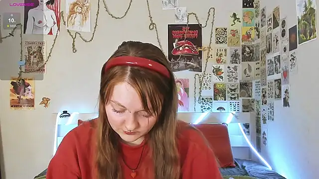 WonderConnie1 online show from May 26, 3:57 am