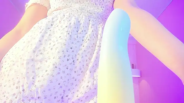 ela petit online show from March 13, 7:42 pm